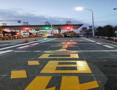 抚州抚州高速道路划线施工